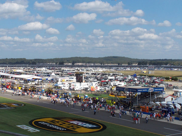 Pit road pre-race visitors.