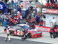 #21 Ken Schrader pitstop